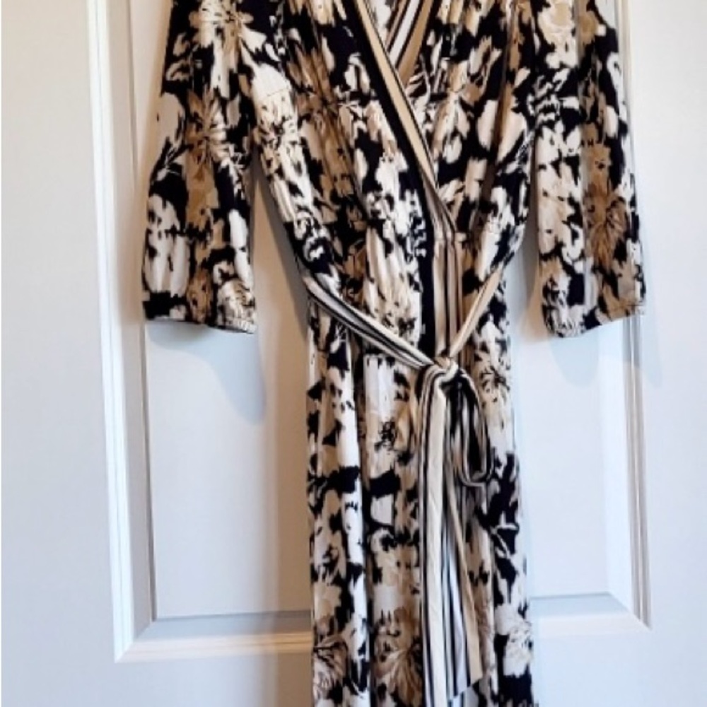 Beautiful midi length Lane Bryant dress size 14/16.